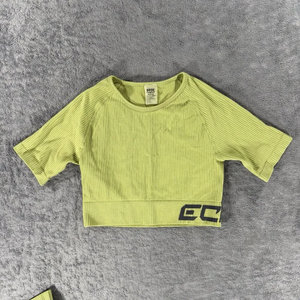 ECHT Arise Comfort Women’s Medium Green Ribbed Compression Set Top Biker Shorts
